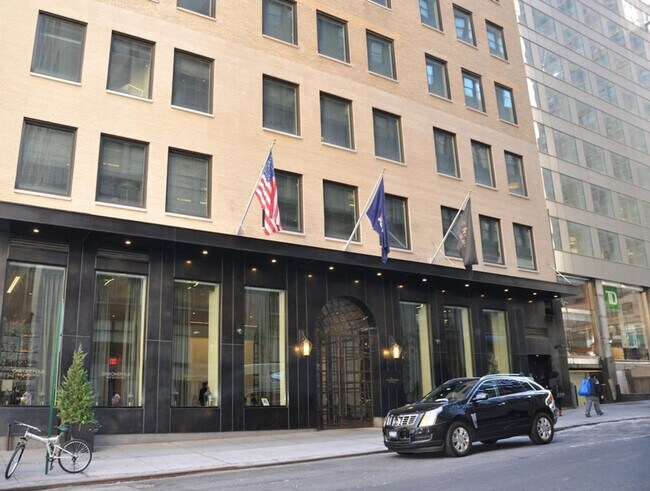 Building Photo - 114 E 32nd St