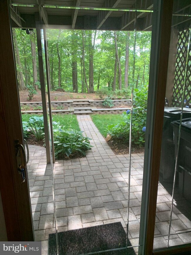 Building Photo - 15524 Royal Crescent Ct