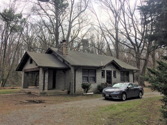 Building Photo - 8701 Hull Street Rd