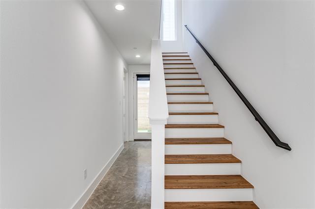 Building Photo - 5714 Lindell Ave