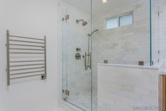 Building Photo - 2460 Oakridge Cove