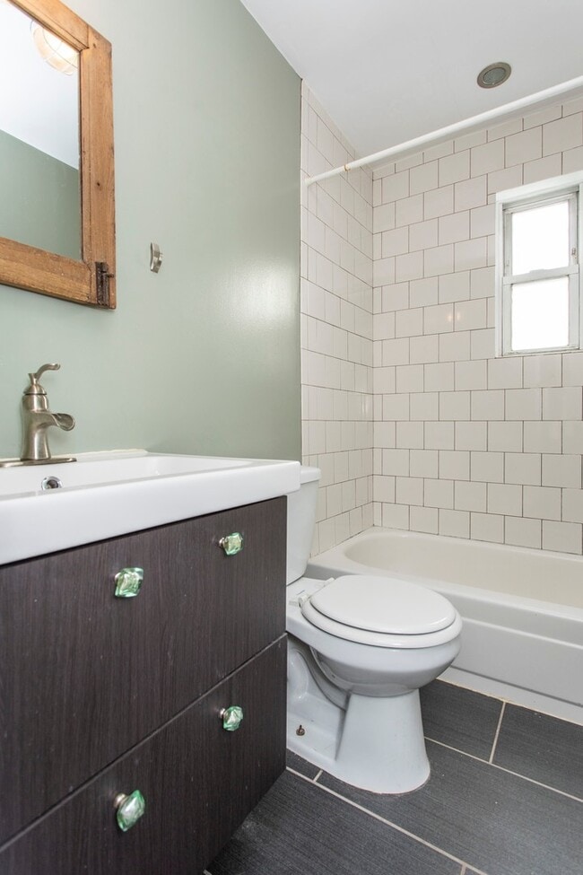 Building Photo - FISHTOWN | 2 bed/1 bath