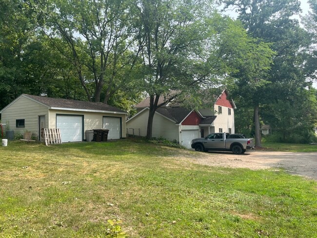 Building Photo - 1805 Ibis Dr