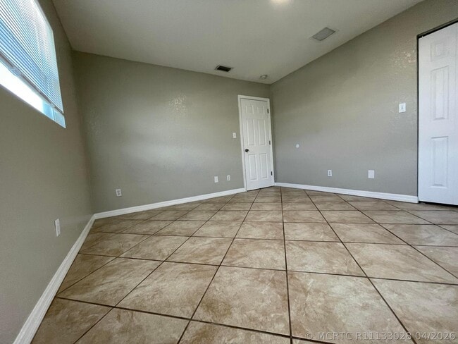 Building Photo - 2886 Harson Way