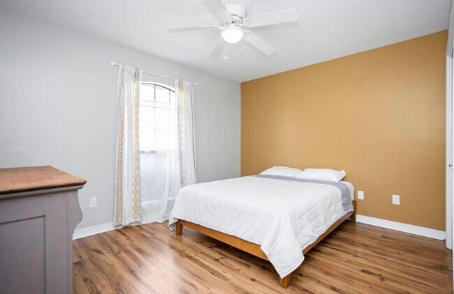 Building Photo - 3bed in Fox Den Villages in Navarre