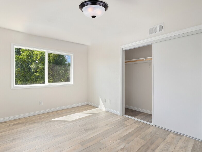 Building Photo - 7803 Goldmine Ln