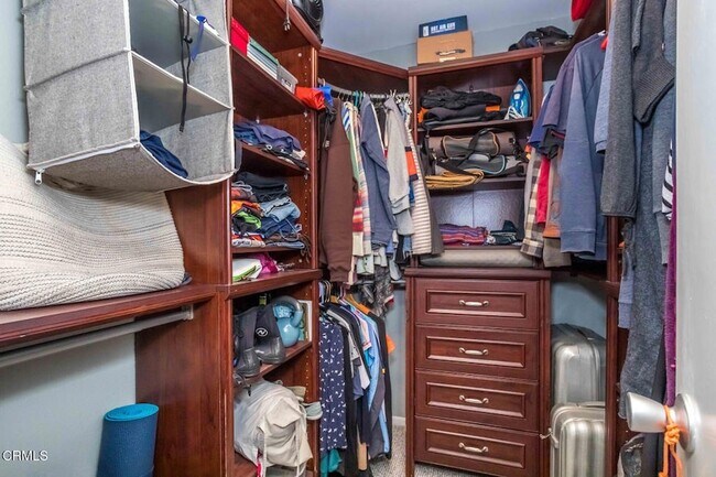 Building Photo - 355 S Los Robles Ave