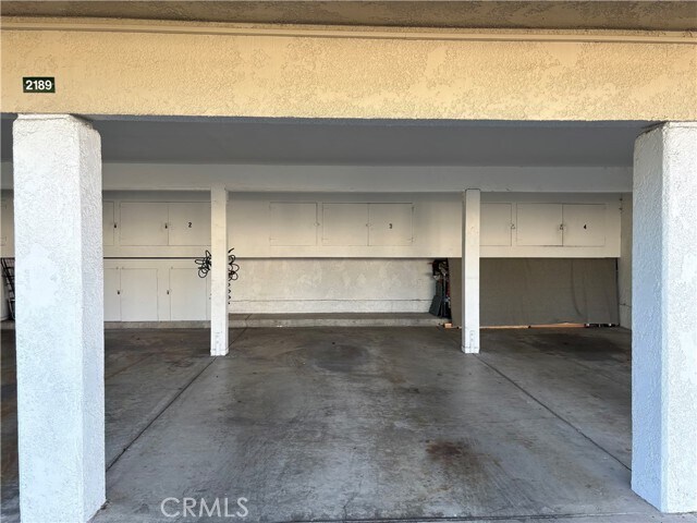 Building Photo - 2280 Via Mariposa W