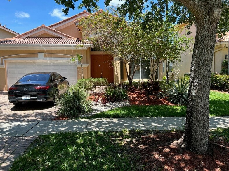 Building Photo - 759 Gazetta Way