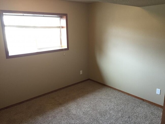 Building Photo - 1723 Torrey Pines Dr