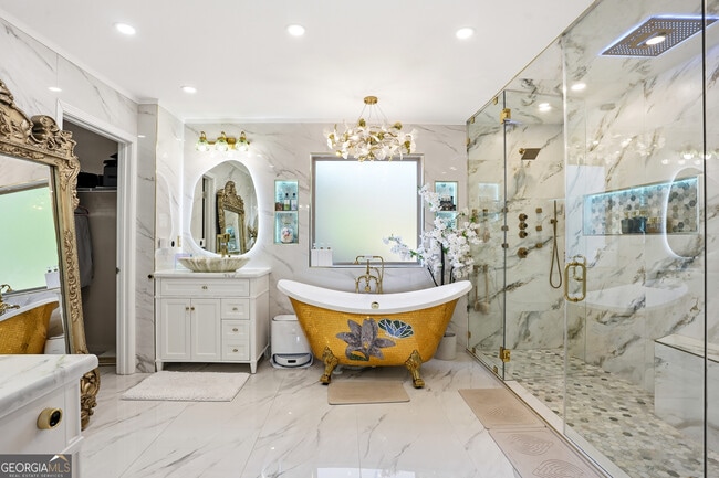 Primary Photo - 341 Emporia Loop