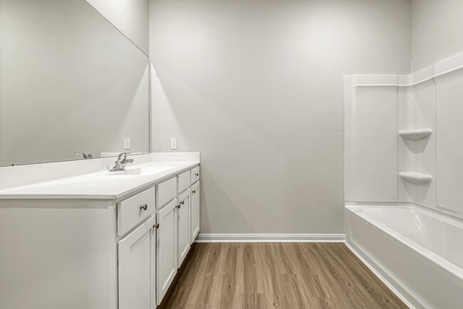 Building Photo - 8212 Burnt Orchid Dr