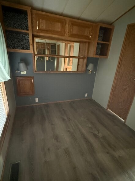 Building Photo - 6711 Bridgewater Ln