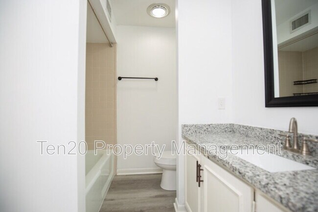 Building Photo - 2525 Norris Rd