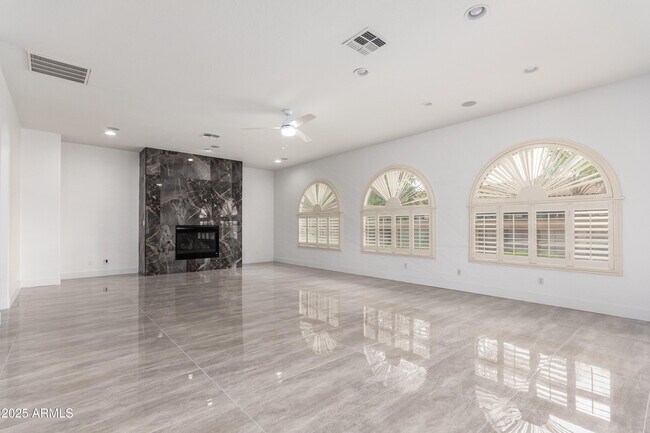 Building Photo - 4711 E Buckboard Ct