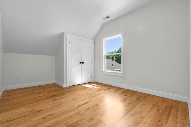 Building Photo - 48A E Pembroke Rd