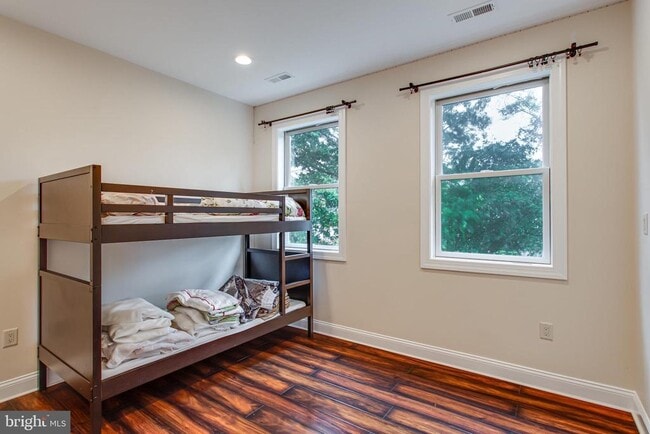 Building Photo - 43840 Tarrywyle Way
