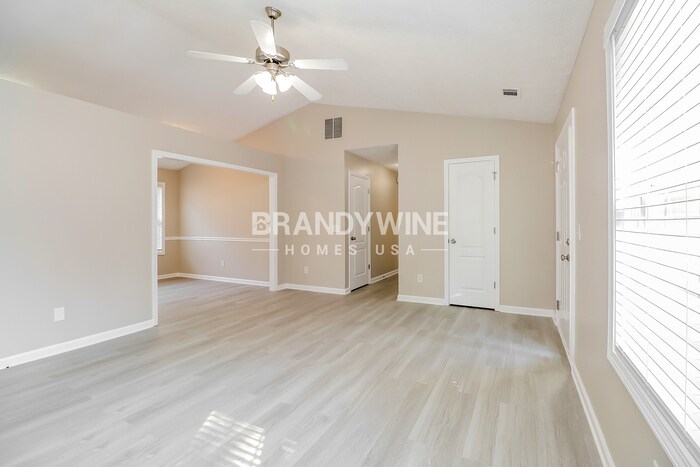 Building Photo - 35 Dews Trail