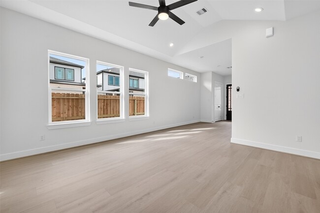 Building Photo - 4340 Avron Dr