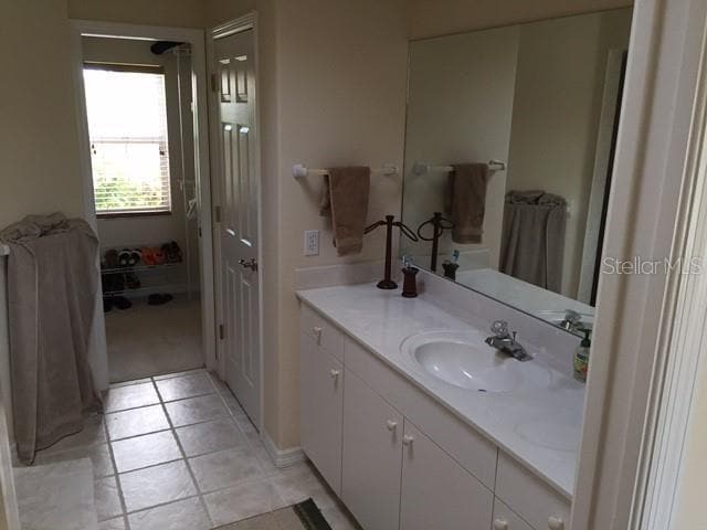 Building Photo - 15144 Lakeland Cir