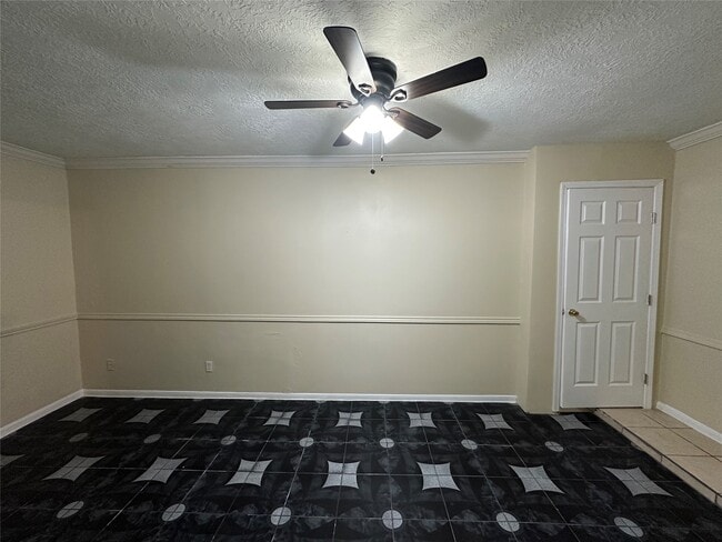 Building Photo - 11511 Misty Glen Ln