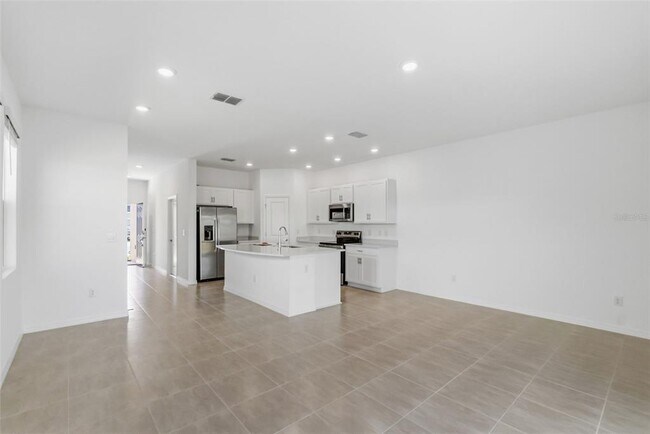 Building Photo - 15125 Cuzcorro Ct