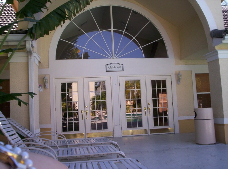 Building Photo - 12530 Equestrian Cir