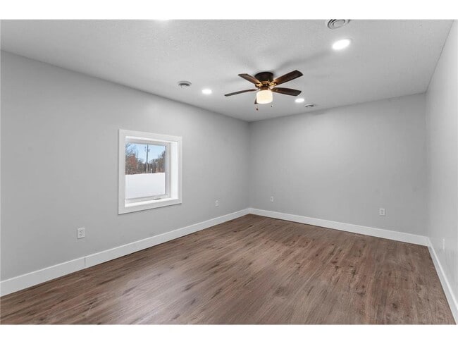 Building Photo - 1768 US-8