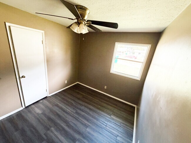 Building Photo - 501 Wynhurst Ct