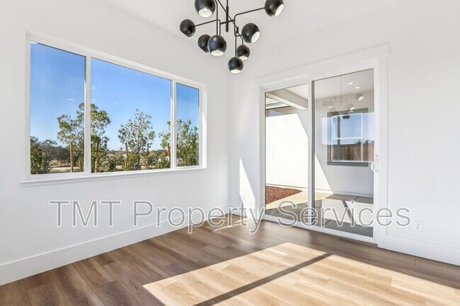 Building Photo - 1007 Bridger Dr