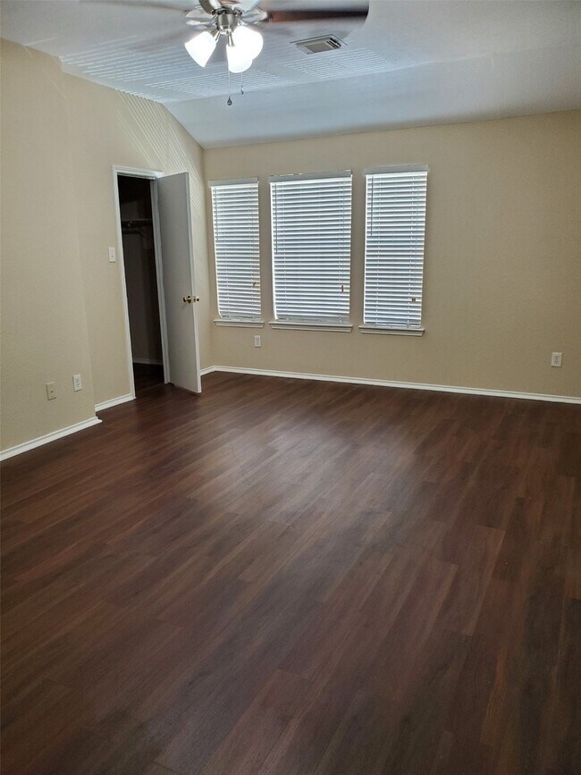 Building Photo - 16315 Lynn Crest Ct
