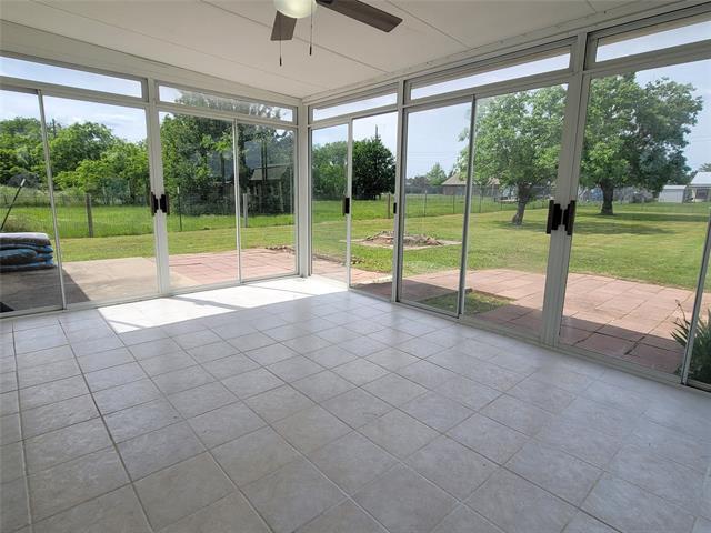 Building Photo - 608 Concho Dr