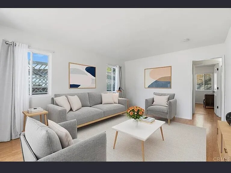 Building Photo - 5566 Streamview Dr