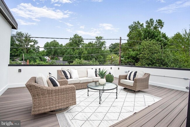 Building Photo - 5805 Massachusetts Ave