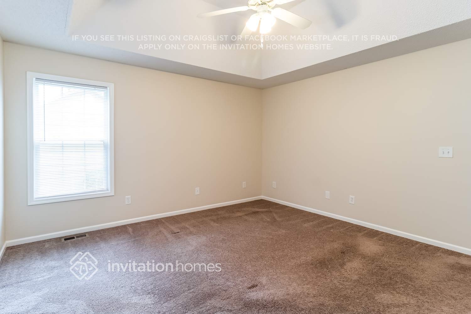 Building Photo - 400 Bennington Dr