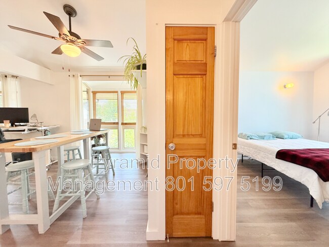 Building Photo - 251 S 700 E