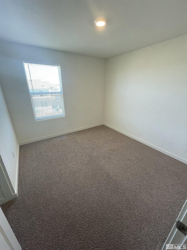 Building Photo - 8839 Wolf Moon Dr