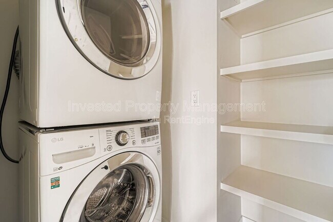 Building Photo - 2625 W 25th Ave