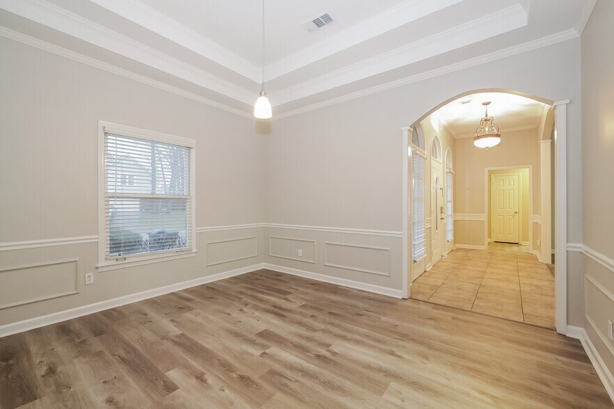 Building Photo - 1525 Lacewing Trace Ln
