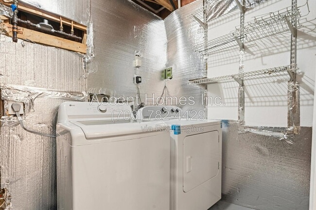 Building Photo - 10299 Wimbledon Pl