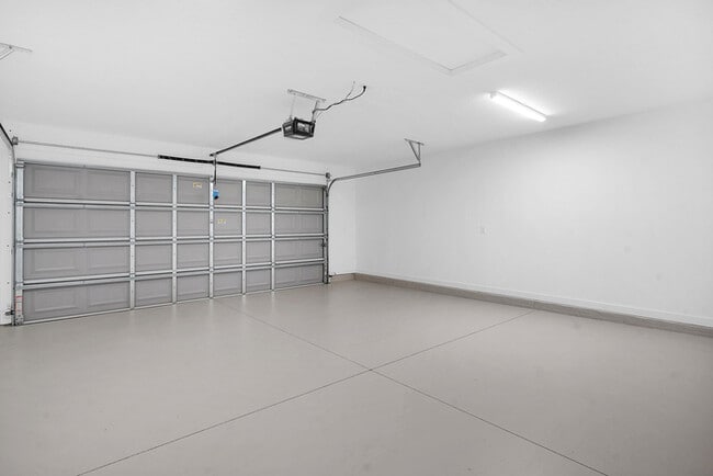 Building Photo - 706 S Brevard St