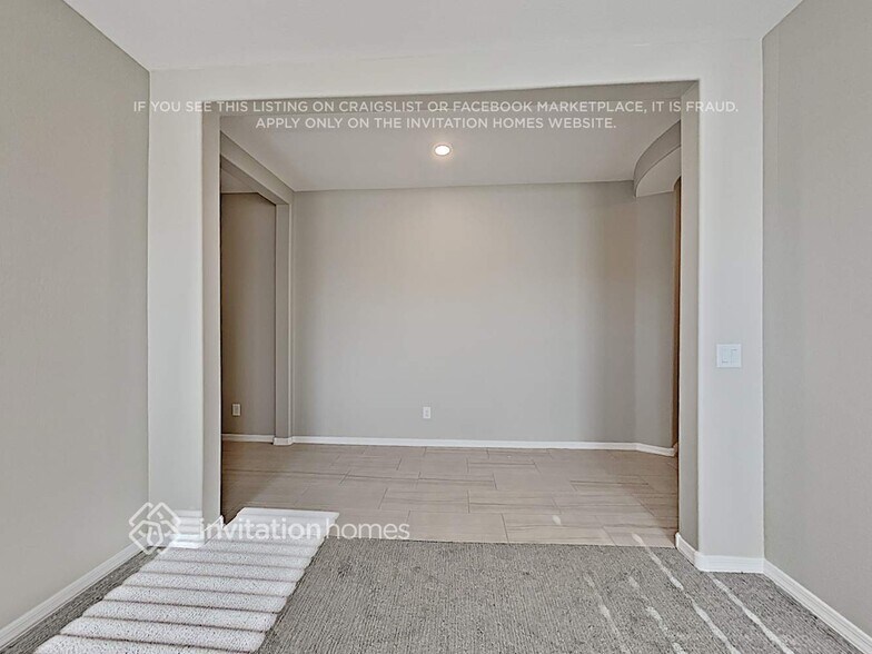 Building Photo - 19981 W Glenrosa Ave