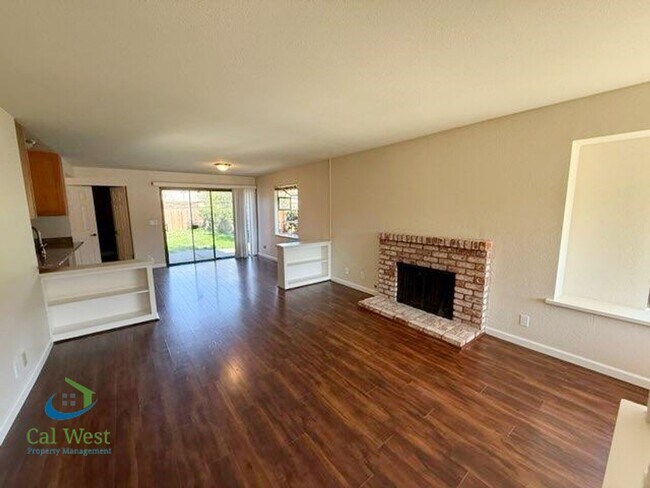 Building Photo - $3195 - Cute Cozy Recently Remodeled Duplex in Morgan Hill near Old Monterey