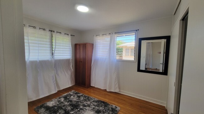 Building Photo - *Charming 1BR/1BA Cottage in the Heart of ...
