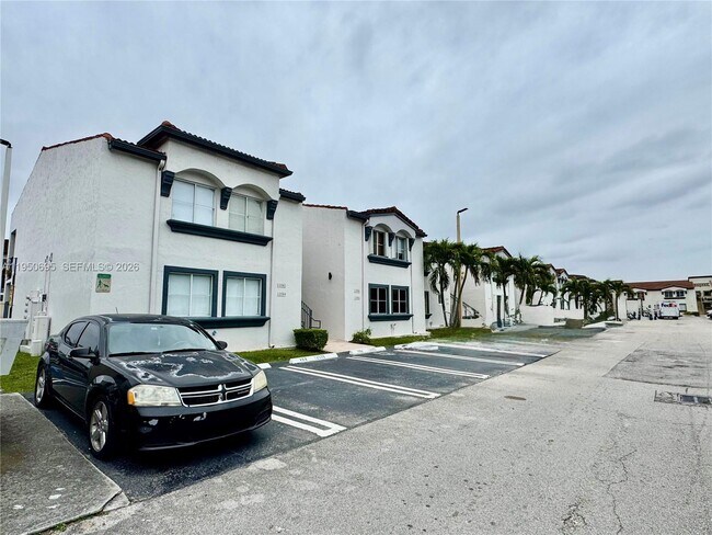 Building Photo - 12514 NW 11th Trail