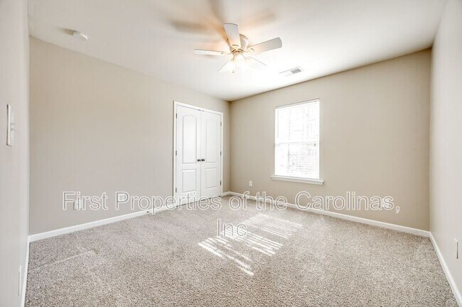 Building Photo - 3000 Sewee Ln