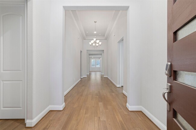 Building Photo - 28213 Briarwood Pass