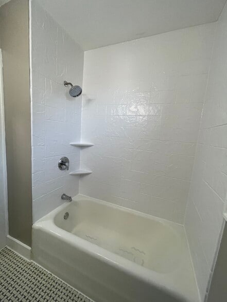 New tub surround - 3028 S 47th St