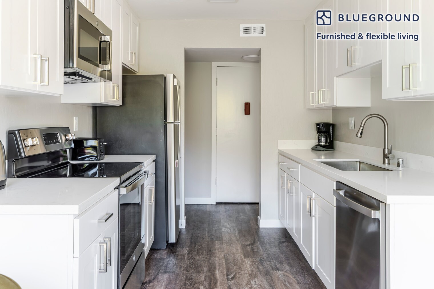 Building Photo - 2721 Midtown Ct