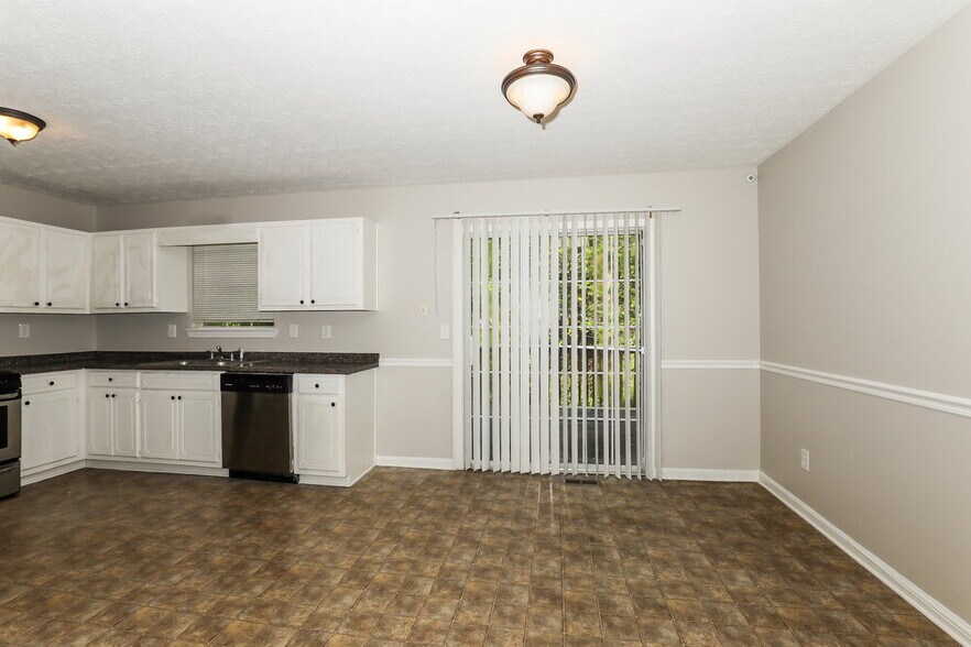 Building Photo - 8803 Ansley Way